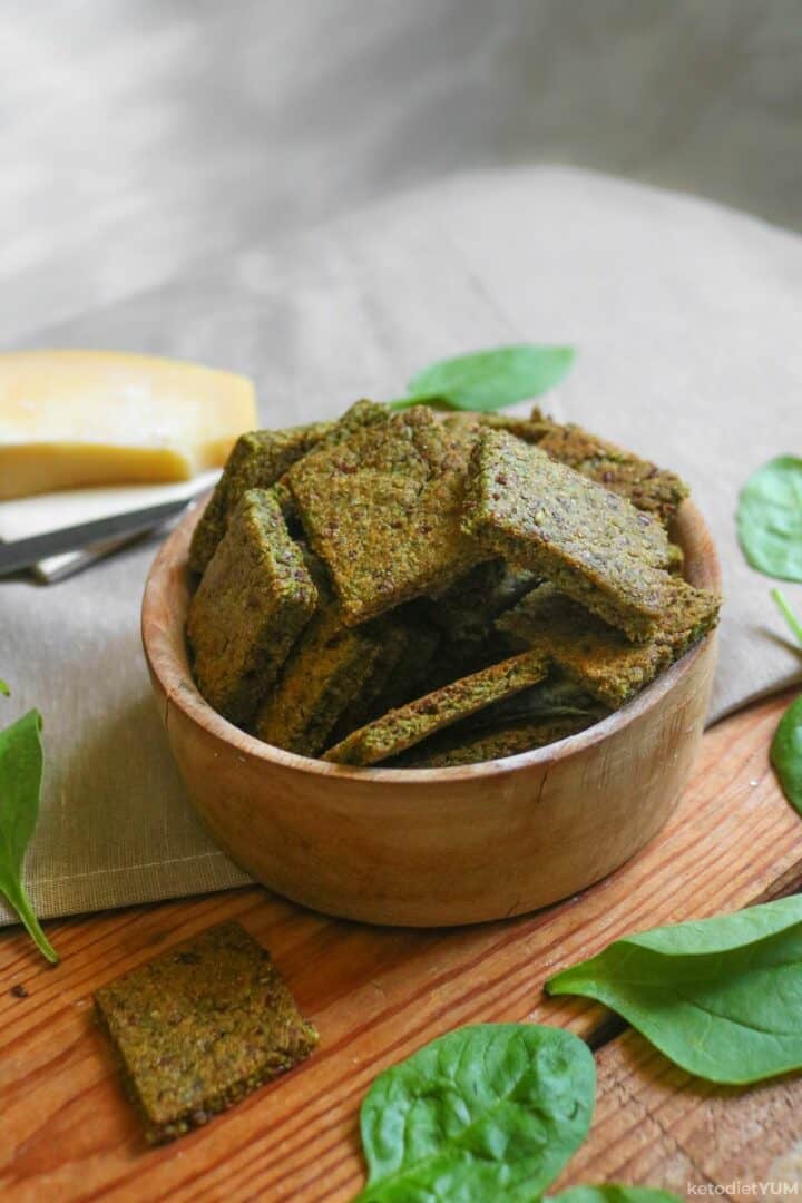 Crispy Parmesan Spinach Crackers