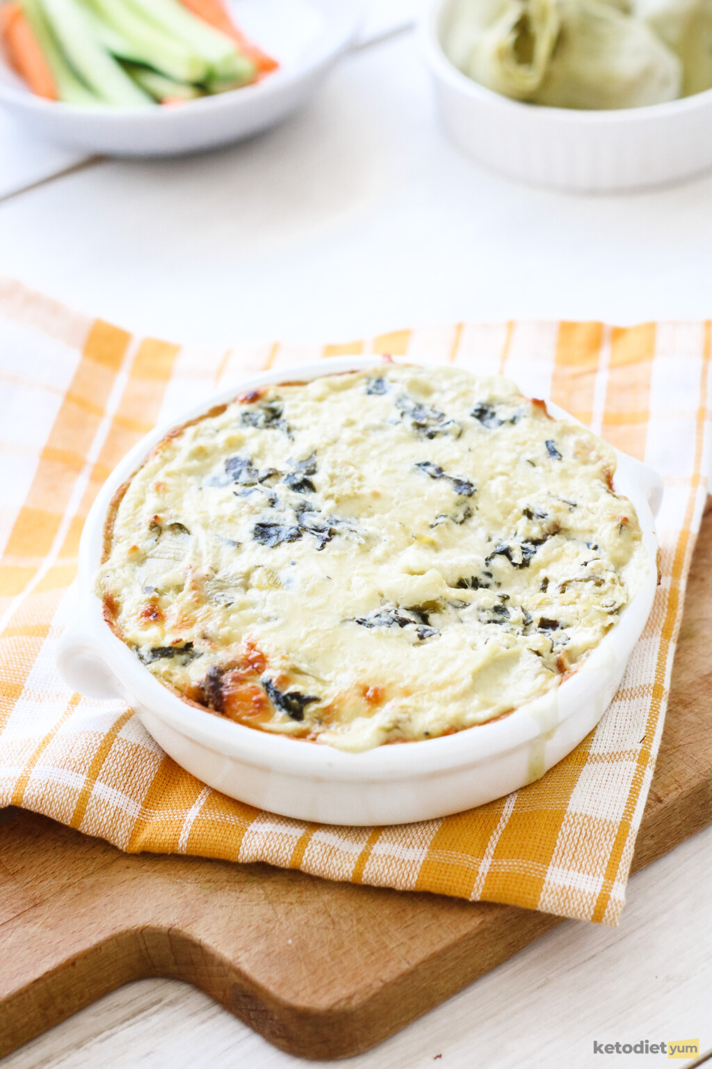 Delicious Keto Spinach Artichoke Dip: Low-Carb And Easy